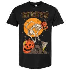 Atreyu Halloween By Austin Pardun Art (Rockabilia Exclusive) T-shirt(Atreyu Atreyu Halloween By Austin Pardun Art Rockabilia Exclusive T Shirt 447584)